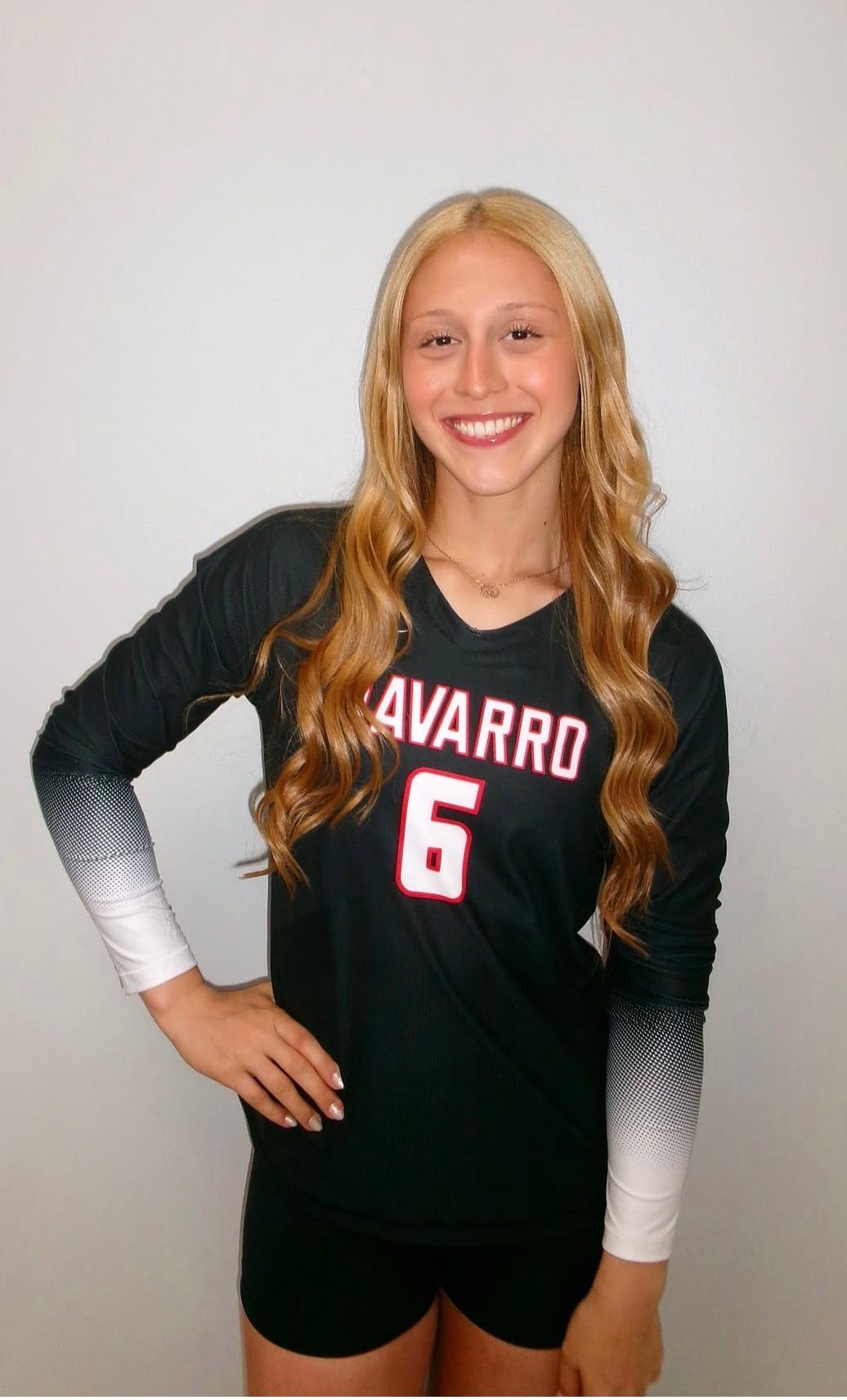 Laura Savassa — Setter, Brazil