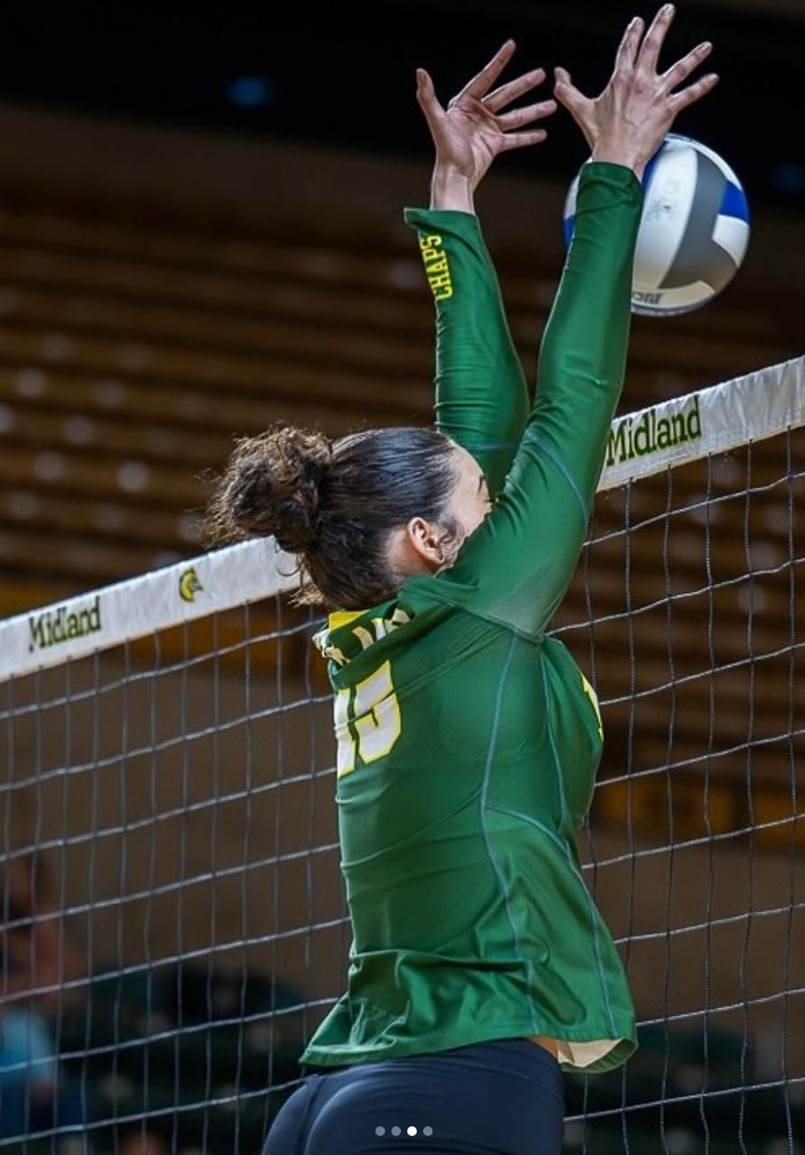Laura Romão — Middle Blocker, Brazil