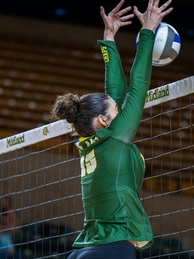 Laura Romão — Middle Blocker, Brazil